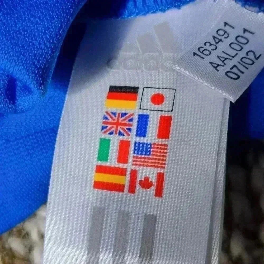 Adidas Long sleeve Tee Medium - Picture 4 of 9